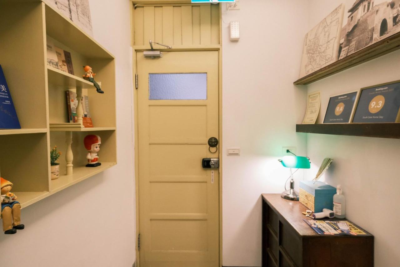 South Gate Home Stay Tainan Luaran gambar